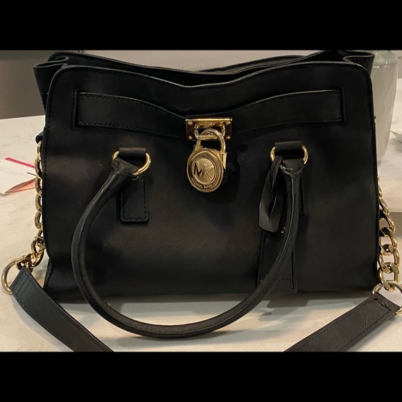 Michael Kors Bags Michael Kors Leather Purse With Lock And Key